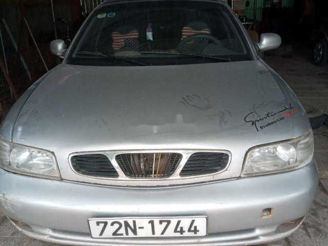 Cần bán xe Daewoo Nubira năm sản xuất 1999, màu bạc