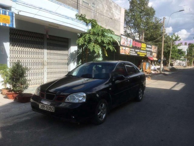 Cần bán xe Daewoo Lacetti đời 2004, màu đen, nhập khẩu nguyên chiếc, giá tốt