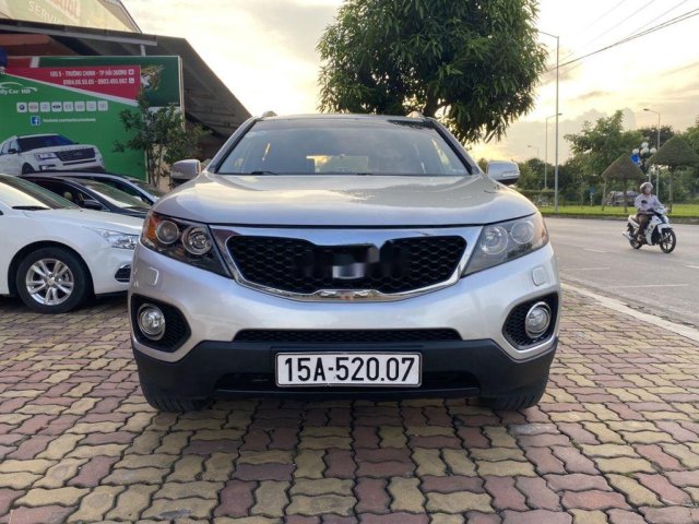 Cần bán Kia Sorento năm 2010, xe nhập còn mới0