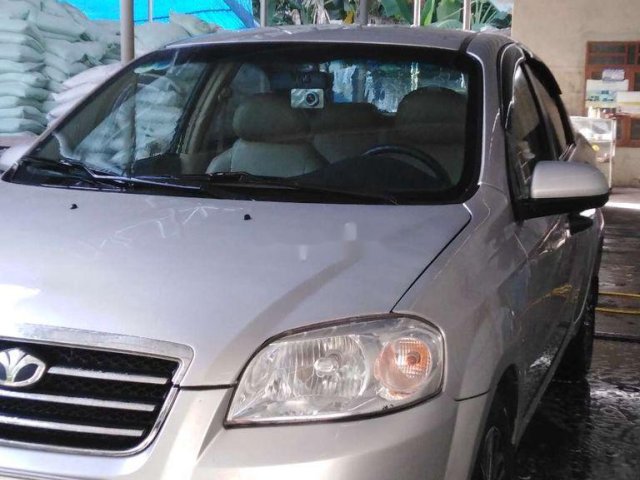 Bán Daewoo Gentra đời 2009, màu bạc, giá 137tr