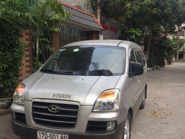 Cần bán Hyundai Starex năm 2006, 6 chỗ 850kg