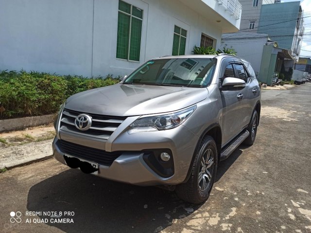 Bán xe Toyota Fortuner đời 2017, màu bạc, còn mới, giá tốt 879 triệu đồng0