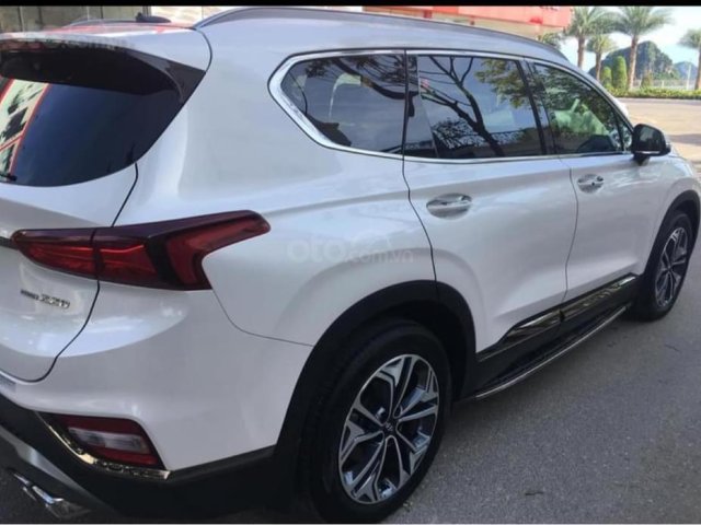 Chính chủ cần bán xe Hyundai Santa Fe sản xuất  2019, giá 1 tỷ 170 triệu đồng0