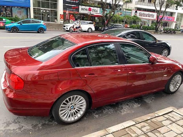 Bán BMW 3 Series 320i đời 2011, màu đỏ, nhập khẩu nguyên chiếc  