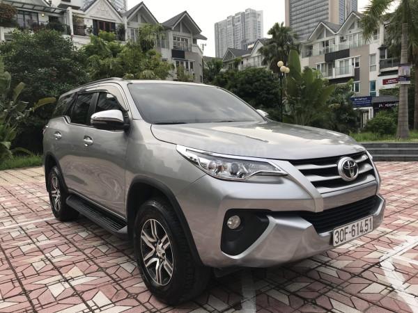Bán xe Toyota Fortuner 2.4 G số sàn, máy dầu, SX 2018, ĐK 2019, xe nhập Indonesia