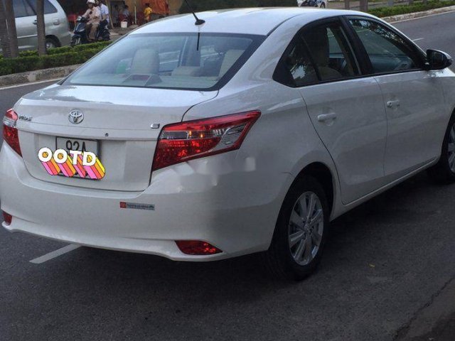 Bán Toyota Vios sản xuất năm 2016, màu trắng số sàn