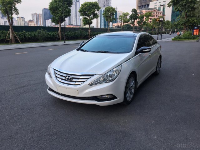 Bán ô tô Hyundai Sonata đời 2011, màu trắng