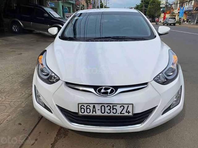 Cần bán Hyundai Elantra 1.6 AT 2015, màu trắng, nhập khẩu nguyên chiếc  0