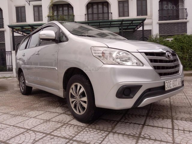 Bán Toyota Innova sản xuất 2016, màu bạc, giá 518tr