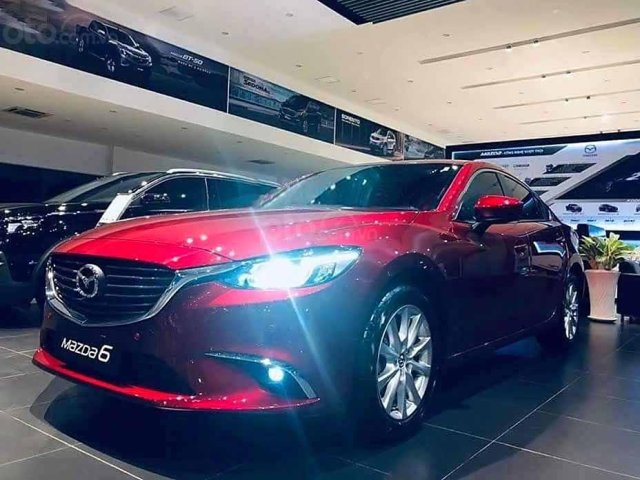 Bán Mazda 6 Deluxe 2020, màu đỏ, giá tốt0