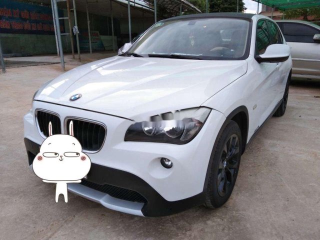 Cần bán gấp BMW X1 năm sản xuất 2010, màu trắng, xe nhập  0