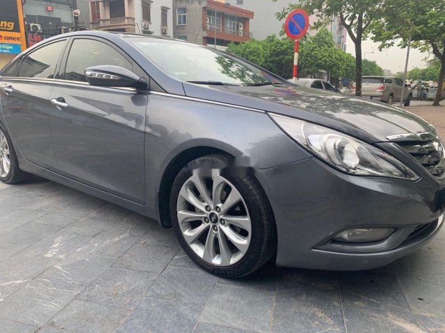 Bán Hyundai Sonata sản xuất năm 2010, màu xám, giá tốt