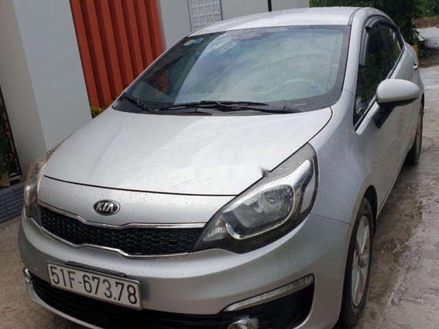 Cần bán gấp Kia Rio năm 2015, nhập khẩu, giá 305tr