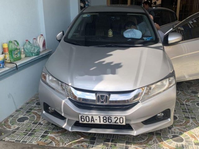 Cần bán Honda City đời 2014, màu bạc, nhập khẩu nguyên chiếc0