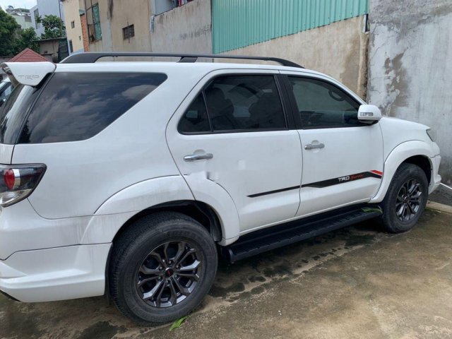 Cần bán gấp Toyota Fortuner 2017, màu trắng, 840 triệu