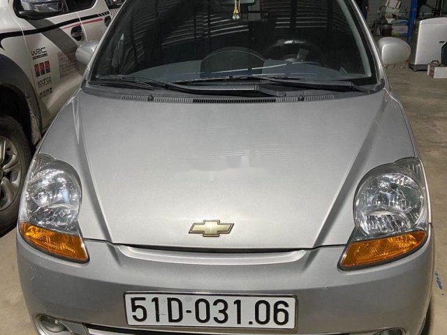 Cần bán lại xe Chevrolet Spark năm sản xuất 2015, màu bạc, xe nhập chính chủ0