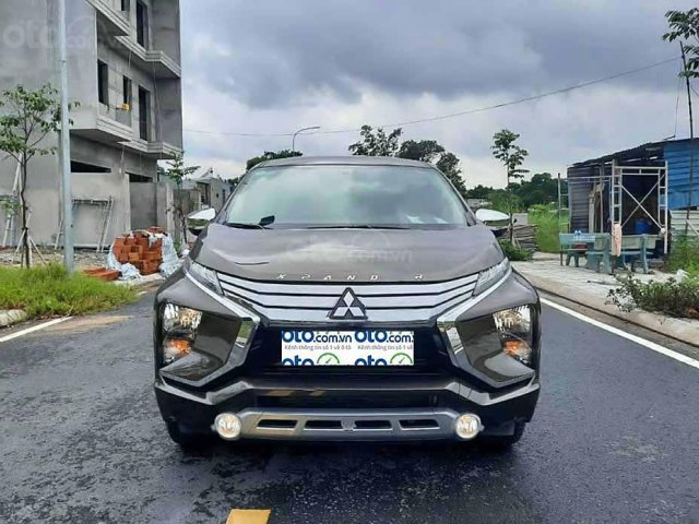 Cần bán Mitsubishi Xpander 1.5AT 2019, màu nâu còn mới 