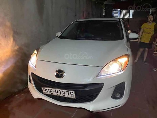 Bán ô tô Mazda 3 đời 2013, màu trắng còn mới0