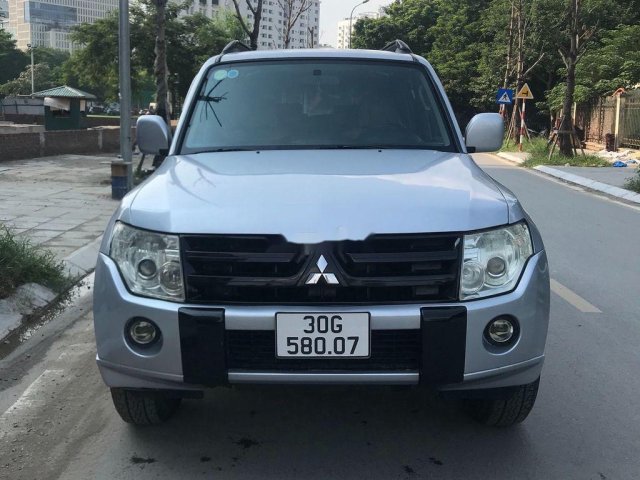 Cần bán xe Mitsubishi Pajero đời 2007, màu bạc, nhập khẩu chính chủ