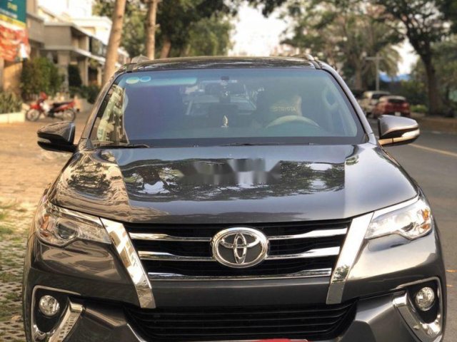 Bán xe Toyota Fortuner 2017, màu đen, xe nhập xe gia đình