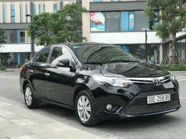 Cần bán gấp Toyota Vios năm sản xuất 2016, màu đen