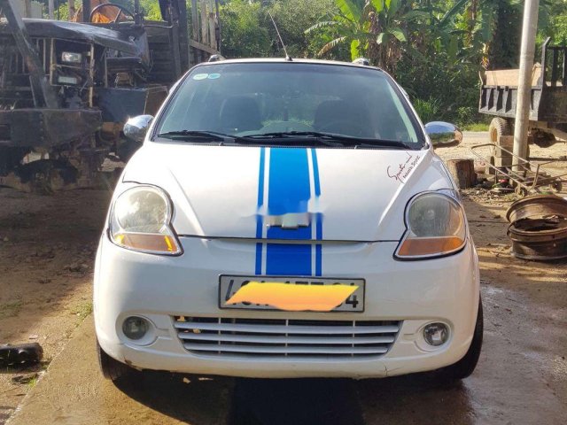 Bán Chevrolet Spark sản xuất năm 2011, màu trắng, nhập khẩu nguyên chiếc  