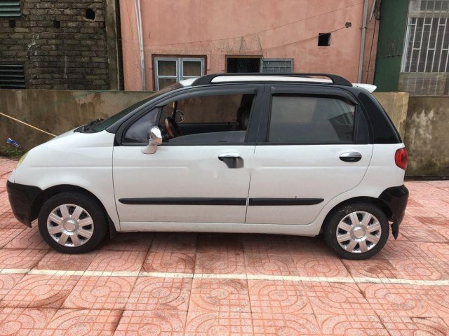 Cần bán gấp Daewoo Matiz sản xuất năm 2003, màu trắng, giá tốt