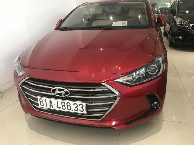 Bán xe Hyundai Elantra năm sản xuất 2018, màu đỏ0