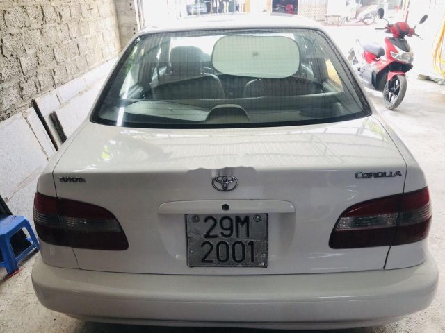 Bán Toyota Corolla 2000, màu trắng, giá 85tr0