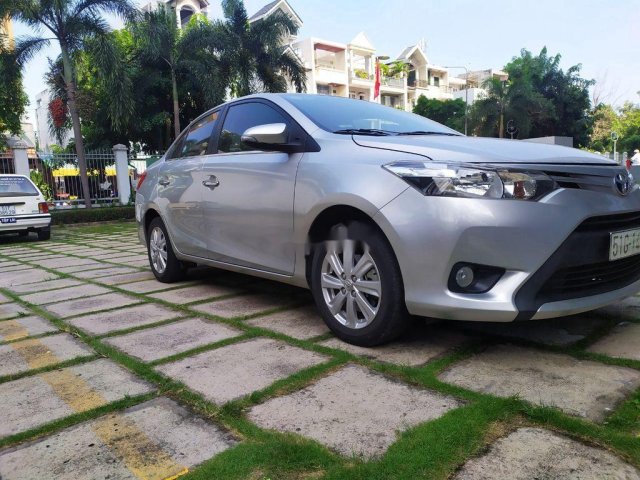 Bán Toyota Vios đời 2018, màu bạc, số tự động