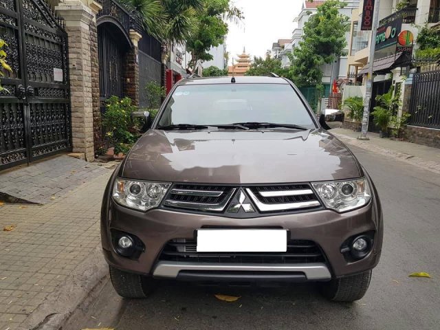 Cần bán xe Mitsubishi Pajero Sport năm 2016, màu xám 