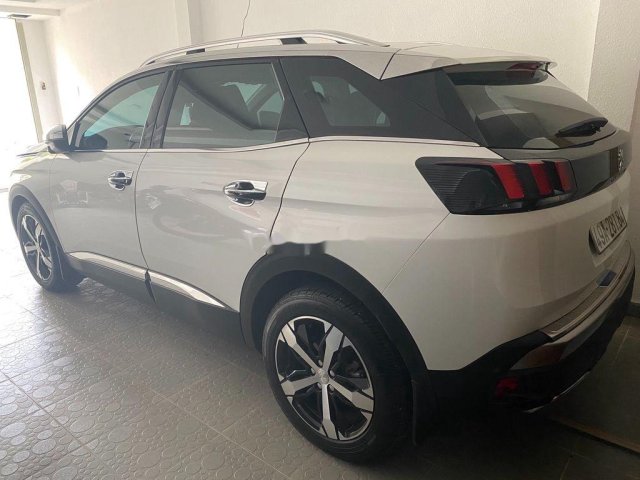 Cần bán gấp Peugeot 3008 đời 2019, màu trắng, nhập khẩu  0