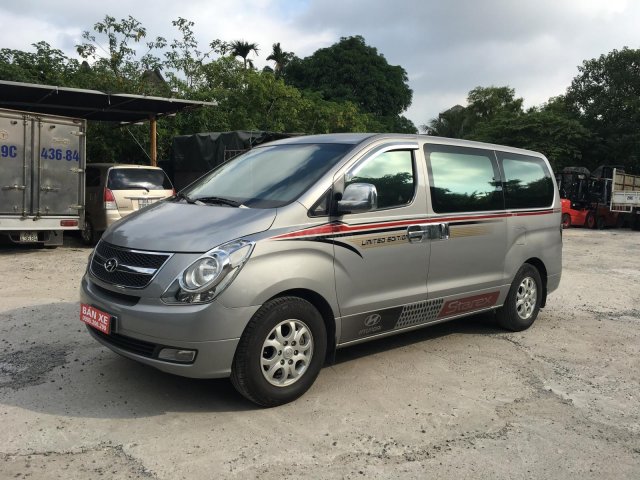 Cần bán lại xe Hyundai Starex 2015, màu xám, nhập khẩu số sàn