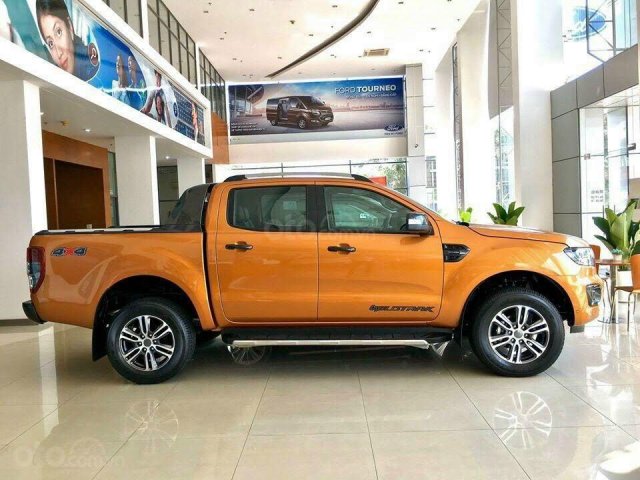 Ford Ranger Wildtrak 2.0l Bi-Turbo 4WD 2020, ưu đãi ngập tràn