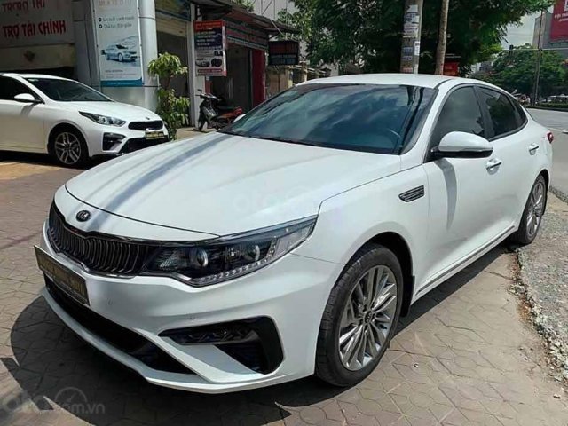 Cần bán gấp Kia Optima năm sản xuất 2019, màu trắng