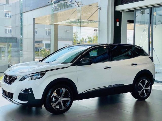 Cần bán xe Peugeot 3008 năm sản xuất 2020, màu trắng, giá chỉ 979 triệu