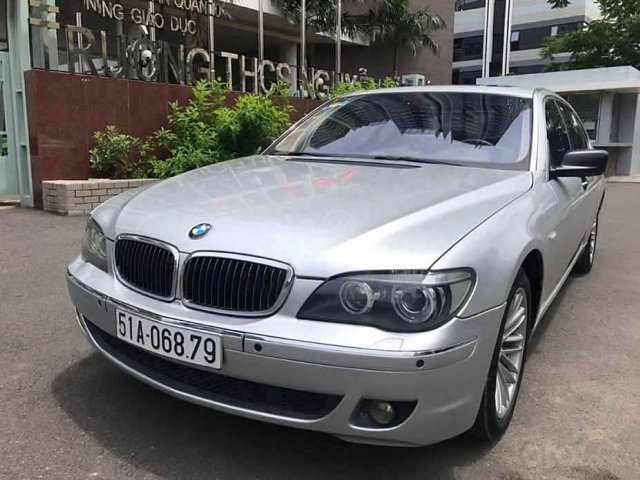 Cần bán xe BMW 750Li sản xuất 2007, màu bạc, nhập khẩu0