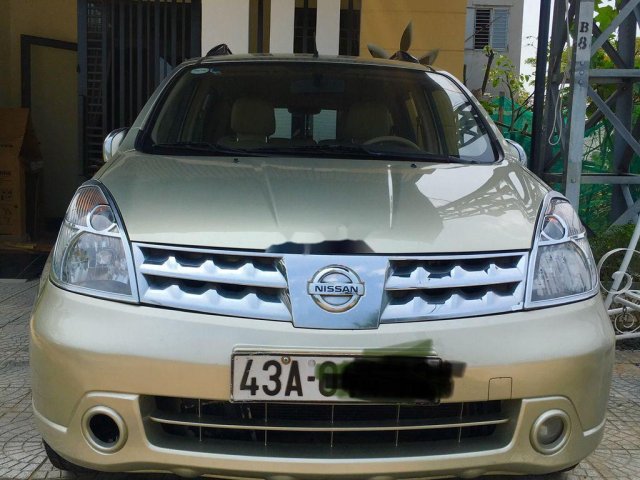 Bán Nissan Grand livina đời 2011, màu vàng cát0