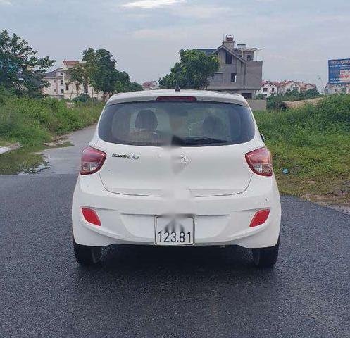 Bán Hyundai Grand i10 đời 2016, màu trắng, nhập khẩu nguyên chiếc, 265tr