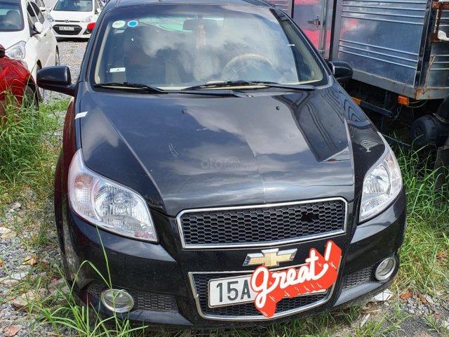 Bán xe Chevrolet Aveo sx 2017, màu đen0