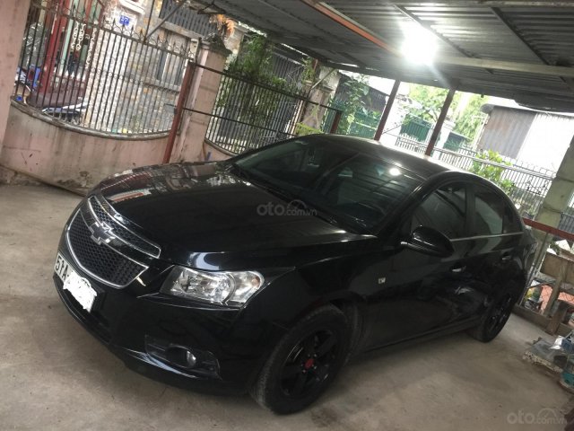 Bán Cruze LT máy Ecotech 1.8, màu đen