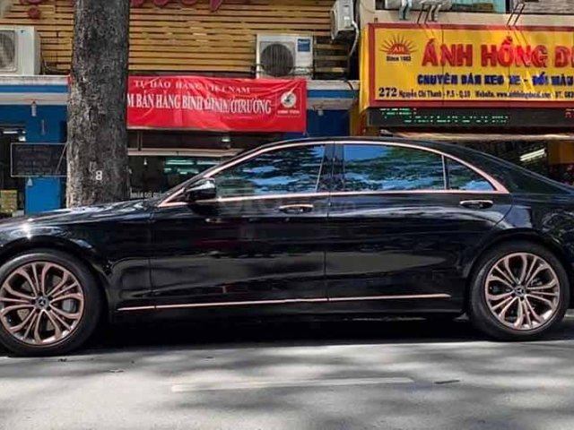 Cần bán gấp Mercedes S450L Luxury năm sản xuất 2020, màu đen0