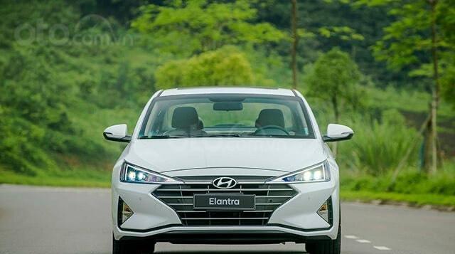 Hyundai Elantra 2020 ưu đãi cực lớn trả trước từ 148 triệu có thể sở hữu ngay dòng Sedan hạng C0