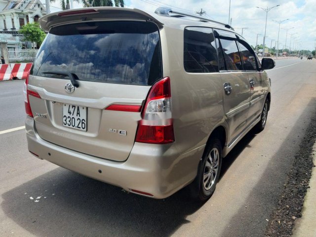 Bán xe Toyota Innova năm 2015, xe nhập còn mới0