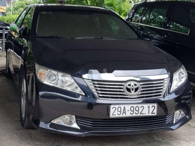 Xe Toyota Camry năm sản xuất 2014 còn mới