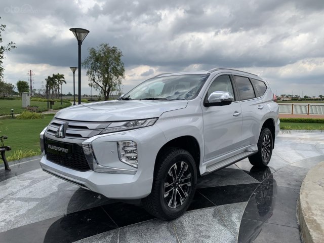 New Mitsubishi Pajero Sport 2020, mẫu SUV đáng mua nhất năm 2020, ưu đãi cực lớn cuối năm, nhanh tay liên hệ