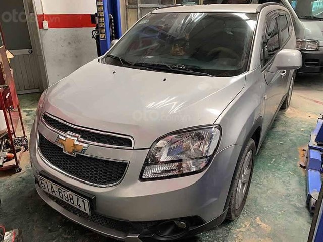 Bán xe Chevrolet Orlando đời 2013, màu bạc xe gia đình