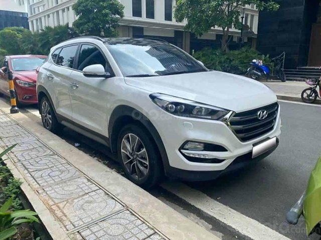 Bán Hyundai Tucson 2.0 ATH sản xuất năm 2019, màu trắng còn mới