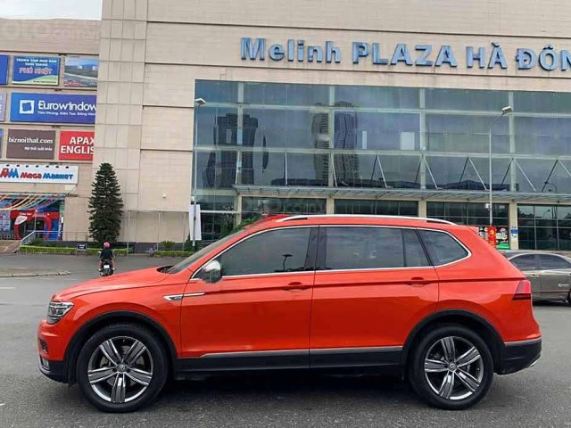 Bán ô tô Volkswagen Tiguan đời 2017, màu đỏ, nhập khẩu nguyên chiếc 