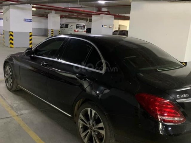 Bán Mercedes C250 SX 2018, màu đen